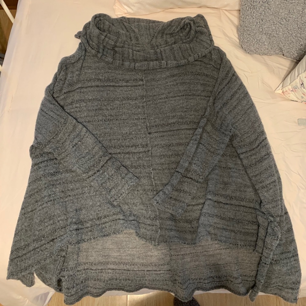 Free People flowy long sleeve